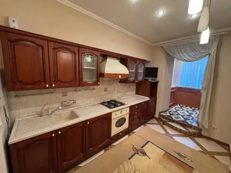 Продажа 3 комнатной квартиры

🌇Донецк, ворошиловский район - театр оперы и балета - бульвар пушкина📍

🔹Второй этаж пятиэтажки
🔹Общая площадь 88 кв м
🔹Высокие потолки
🔹В квартире выполнен качественный ремонт
🔹Коммуникации поменяны
🔹Автономное отопление
🔹Сигнализация
🔹Два балкона - фотография - 4