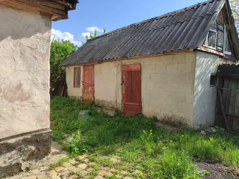 Продается жилой дом 68 м2.
В поселке пантелеймоновка
Свет, вода, хоз постройки.
Дом требует ремонта. Отопление печное
Сад, огород, участок 15 соток. Цена снижена
350 Тысяч рублей
Обращаться по телефону
+7949 408 72 26
В любое время до 20-00. - фотография - 7