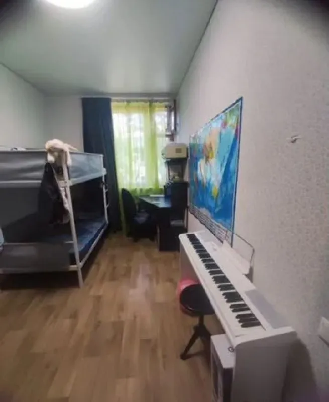 В продаже 3 к крупногабаритная квартира в приморском районе г. Таганрога, ростовской области.
Площадь 78 кв м, 3 раздельные комнаты, 4/4 кирпичного дома, "сталинка", высокие потолки, хорошее состояние, заменяны проводка и радиаторы отопления.
Отличный район с хорошо развитой инфраструктурой, рядом парк и море.
Стоимость 6,1 млн руб.
Телефон для связи 89185157332 анна. - фотография - 9