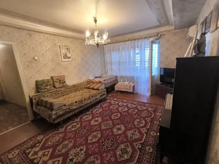 Продам трёхкомнатную квартиру

🌇Донецк, калининский район, грузия - парк гулливер, проспект ильича 83📍

📃Документы к сделке готовы
✅Площадь квартиры 61 кв. М
✅Установлены пластовые окна
✅Квартира с двумя застекленными лоджиями
✅Крыша не течет, есть технический этаж
✅Квартира не угловая
Насыщенная инфраструктура:
Детские сады, школы, ... ="5449494525670082610">✅развитая транспортная развязка в любую точку города. Остановки маршрутного такси в шаговой доступности.
🌎До центра города 3 минуты на машине

💰Стоимость 5 300 000 руб.
Реальному клиенту торг❗️
👁Показ в любое время

📲☎️ +79495059339 Ан

Подписаться | дать объявление - фотография - 2