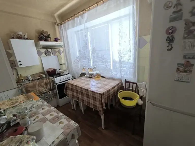 Продам трёхкомнатную квартиру

🌇Донецк, калининский район, грузия - парк гулливер, проспект ильича 83📍

📃Документы к сделке готовы
✅Площадь квартиры 61 кв. М
✅Установлены пластовые окна
✅Квартира с двумя застекленными лоджиями
✅Крыша не течет, есть технический этаж
✅Квартира не угловая
Насыщенная инфраструктура:
Детские сады, школы, ... ="5449494525670082610">✅развитая транспортная развязка в любую точку города. Остановки маршрутного такси в шаговой доступности.
🌎До центра города 3 минуты на машине

💰Стоимость 5 300 000 руб.
Реальному клиенту торг❗️
👁Показ в любое время

📲☎️ +79495059339 Ан

Подписаться | дать объявление - фотография - 7