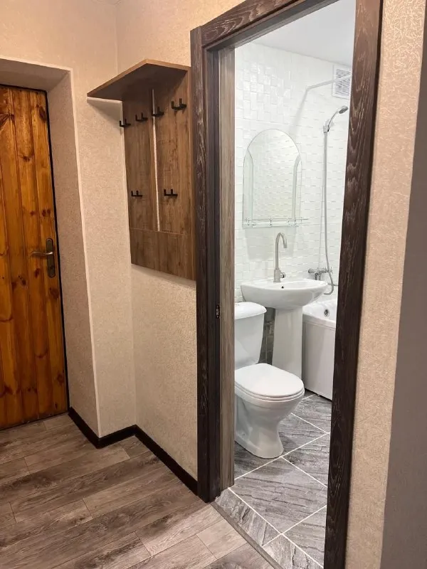 ‼️Продажа квартиры‼️

🏡Продажа 2-двухкомнатная квартира🗺г. Донецк днр кировский р-н (семашко)

✅Этажность–1/4 жилого дома

✅Квартира с новым ремонтом (никто не жил)
✅Высокий цоколь
Сложностей с водой нет
✅Школа, детский садик, больница, рынок и остановка общественного транспорта в шаговой доступности
🔥Собственник

💴Цена: 3🍋800.000 рублей
☎️+7(949) 369-83-63

📨Подписаться - фотография - 1