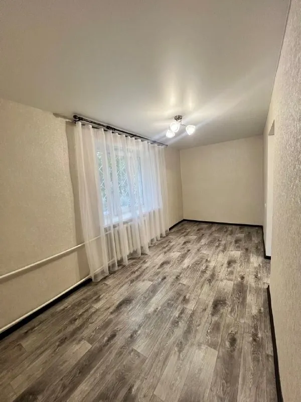 ‼️Продажа квартиры‼️

🏡Продажа 2-двухкомнатная квартира🗺г. Донецк днр кировский р-н (семашко)

✅Этажность–1/4 жилого дома

✅Квартира с новым ремонтом (никто не жил)
✅Высокий цоколь
Сложностей с водой нет
✅Школа, детский садик, больница, рынок и остановка общественного транспорта в шаговой доступности
🔥Собственник

💴Цена: 3🍋800.000 рублей
☎️+7(949) 369-83-63

📨Подписаться - фотография - 4