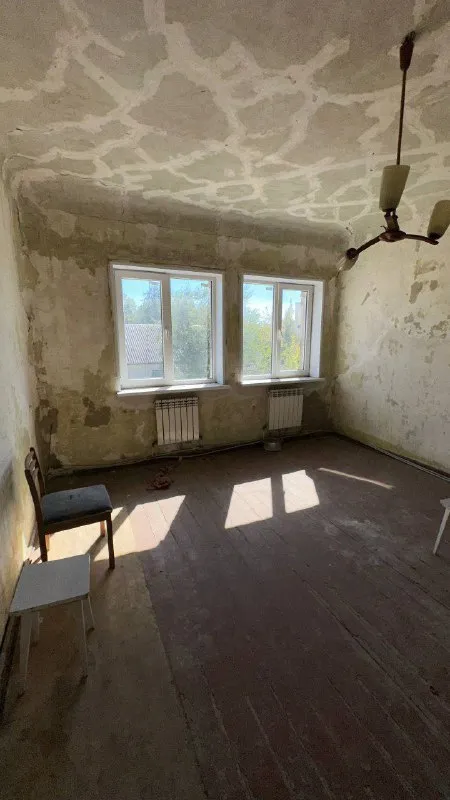 Продам 2 комнатную квартиру

🌇В макеевке под ремонт❗️ кировский район, ул. Шекспира, (р-н кировской администрации, совколония). 📍

✅10 Минут на маршрутке от ас плеханово
✅Квартира под ремонт❗️
✅Общая площадь 52кв. М, 2 этаж 2 этажного дома, не угловая.
✅Есть открытая терраса, в квартиру отдельный вход на первом этаже, подъезд на 2 квартиры.
✅Вещи и мусор готовы вывезти

📑Документы готовы, в росреестре !
💰Цена 1 600 000 ₽ торг

📲☎️+79951571916 Юлия, собственник
🎥Видео по запросу в телеграм
📲 @Julia_kolle7 телеграмм

Подписаться | дать объявление - фотография - 4
