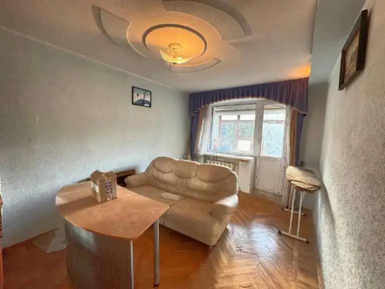 Продаётся двухуровневая
Трехкомнатная квартира
🌇Донецк, в калининском районе, ул. Карпинского 25📍
Уникальный объект
2 Этаж | 2 санузла | 2 балкона
3 Комнаты | 85 м2
1 Уровень❗️
-Гардеробная/прихожая, санузел,
Зал с балконом, кухня
2 Уровень❗️
-Две спальни, балкон, санузел
Документы готовы к сделке!собственник в городе!
📍Удобное расположение - транспортная развязка в любую точку города🚐
В пешей доступности: лицей №12, театр кукол, фокс, рынок, супермаркеты, бизнес центр, больницы
💰Стоимость 7.500.000 ₽
📲☎️+79495131300
📲☎️+79495059339
Подписаться | дать объявление - фотография - 5