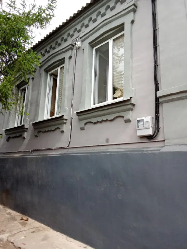 ‼️Продажа дома‼️

🏡Продается дом от собственника агентствам прошу не беспокоить
🗺Г. Мариуполь днр

✅Общая площадь–95 м2
✅Жилая–57 м2

✅Всего 10 минут езды от моря большой участок, дом газифицированый, канализация центральная, земля приватизирована, 5 жилых комнат
✅Высокие натяжные потолки 3 м в комнатах и кухне, вода идёт круглосуточно, много фруктовых деревьев на участке
🔥Собственник

💴Цена: 5🍋5 млн рублей с небольшим торгом
☎️+7(949) 356-01-85 (Тг на этом номере)

📨Подписаться - фотография - 2