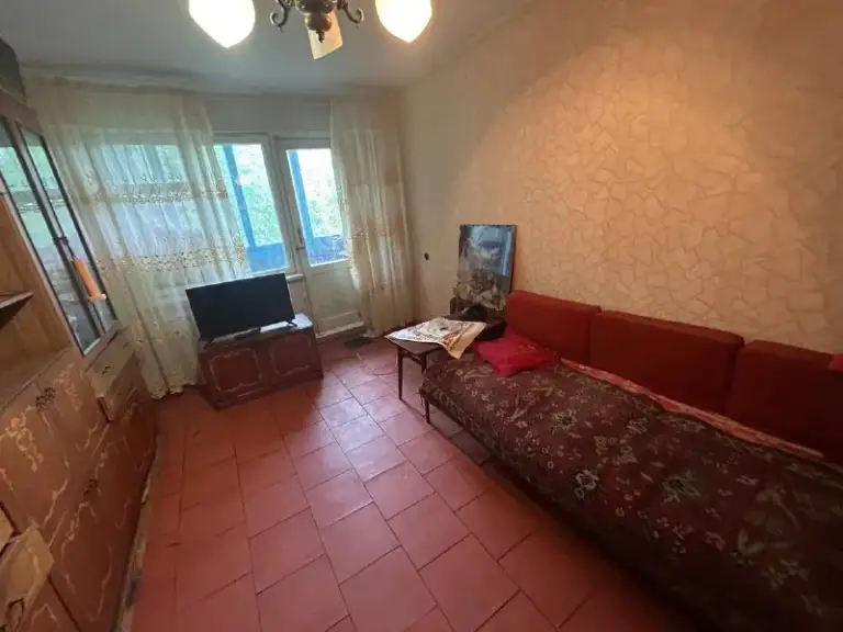 Аренда двухкомнатной квартиры
🌇Донецк, фомина 1 - площадь бакинских комиссаров📍
✅Собственник рассмотрит все категории граждан
Квартира скромная - но чистая
✅Рядом все, что нужно для комфортного проживания:
💦Вода идёт согласно графику
✅Есть абсолютно вся мебель и бытовая техника, которая необходима для комфортного и полноценного проживания
👀Просмотр возможен в любое время ключи в агентстве ‼️
🌎Рядом с домом: магазины, супермаркеты, школы, рынок
💰Цена: 19 000 рублей
📲☎️+7949 6455686
Подписаться | дать объявление - фотография - 7