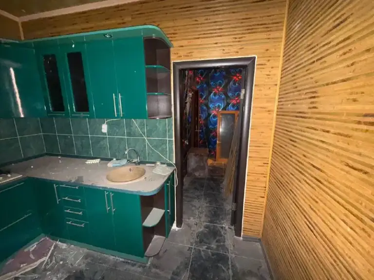 ☎️+79496455686

‼️ Продам двухкомнатную квартиру! ‼️
‼️ Расположена в девятиэтажном доме, на первом этаже‼️
‼️ Киевский район- улица листопрокатчиков, 19

‼️Документы готовы‼️

📌Кирпичный дом
📌Общая площадь квартиры 50 кв. М
📌Вода согласно графику
📌Квартира тёплая
📌Установлены пластовые окна( пару окон под замену )
📌Требуется косметический ремонт

Насыщенная инфраструктура:
- Детские сады
- Школы
- Продуктовые магазины
- Супермаркет
Остановки маршрутного такси в шаговой доступности.

‼️ Стоимость 3 000 000 руб‼️
‼️Реальному клиенту реальный торг ‼️
☎️ +79496455686 - фотография - 10