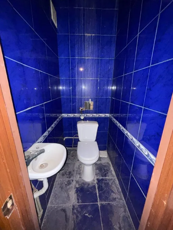 ☎️+79496455686

‼️ Продам двухкомнатную квартиру! ‼️
‼️ Расположена в девятиэтажном доме, на первом этаже‼️
‼️ Киевский район- улица листопрокатчиков, 19

‼️Документы готовы‼️

📌Кирпичный дом
📌Общая площадь квартиры 50 кв. М
📌Вода согласно графику
📌Квартира тёплая
📌Установлены пластовые окна( пару окон под замену )
📌Требуется косметический ремонт

Насыщенная инфраструктура:
- Детские сады
- Школы
- Продуктовые магазины
- Супермаркет
Остановки маршрутного такси в шаговой доступности.

‼️ Стоимость 3 000 000 руб‼️
‼️Реальному клиенту реальный торг ‼️
☎️ +79496455686 - фотография - 8