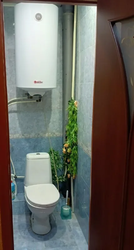 Продам 3-х комнатную квартиру
🌇В мкрн магистральный, советский район, макеевка📍
✅Состояние жилое. Общая площадь - 64,7 м2. Этаж - 1/9. Не угловая.
✅Квартира полностью готова к заселению.
🎁Новому хозяину остается мебель и техника (холодильник, стиральная машина, нагревательный бак).
✅В квартире установлены пластиковые окна. Балкон застеклен, обшит пластиком.
✅Коммуникации в рабочеи состоянии. Произведена замена системы водяных труб. Свет, вода, отопление - счетчики. Батареи - чугун. Раздельный санузел (плитка).
💰Цена - 3 млн. Руб.
📲☎️+79495525076
📲☎️+79494847559
Подписаться | дать объявление - фотография - 10