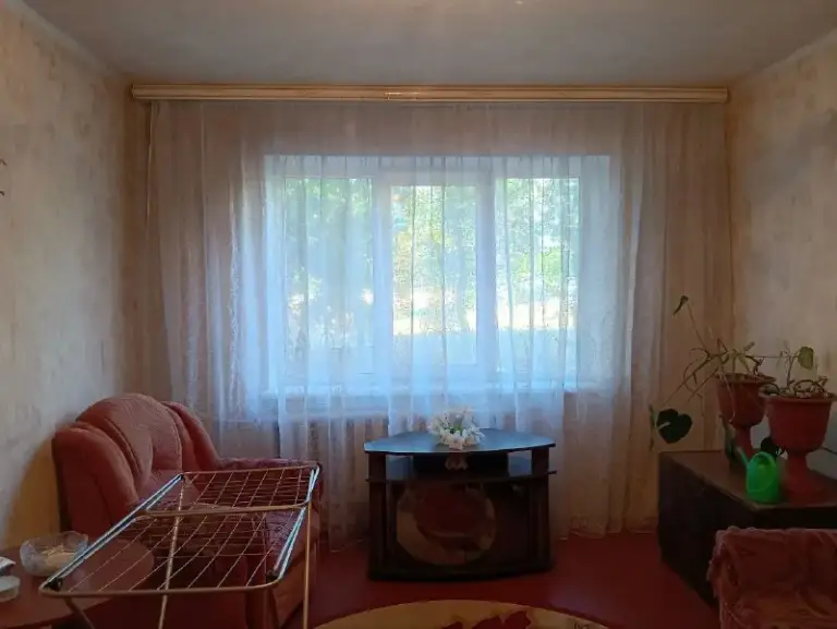 Продам 3-х комнатную квартиру
🌇В мкрн магистральный, советский район, макеевка📍
✅Состояние жилое. Общая площадь - 64,7 м2. Этаж - 1/9. Не угловая.
✅Квартира полностью готова к заселению.
🎁Новому хозяину остается мебель и техника (холодильник, стиральная машина, нагревательный бак).
✅В квартире установлены пластиковые окна. Балкон застеклен, обшит пластиком.
✅Коммуникации в рабочеи состоянии. Произведена замена системы водяных труб. Свет, вода, отопление - счетчики. Батареи - чугун. Раздельный санузел (плитка).
💰Цена - 3 млн. Руб.
📲☎️+79495525076
📲☎️+79494847559
Подписаться | дать объявление - фотография - 3