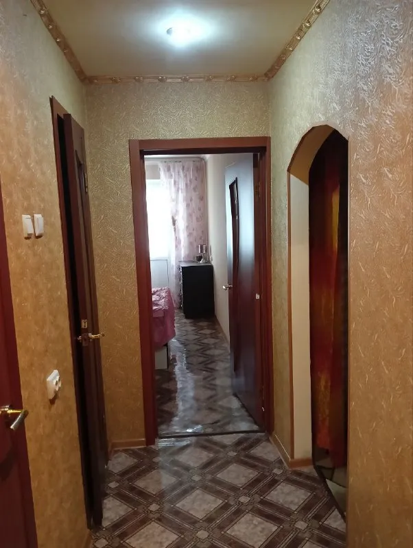 Продам 3-х комнатную квартиру
🌇В мкрн магистральный, советский район, макеевка📍
✅Состояние жилое. Общая площадь - 64,7 м2. Этаж - 1/9. Не угловая.
✅Квартира полностью готова к заселению.
🎁Новому хозяину остается мебель и техника (холодильник, стиральная машина, нагревательный бак).
✅В квартире установлены пластиковые окна. Балкон застеклен, обшит пластиком.
✅Коммуникации в рабочеи состоянии. Произведена замена системы водяных труб. Свет, вода, отопление - счетчики. Батареи - чугун. Раздельный санузел (плитка).
💰Цена - 3 млн. Руб.
📲☎️+79495525076
📲☎️+79494847559
Подписаться | дать объявление - фотография - 6