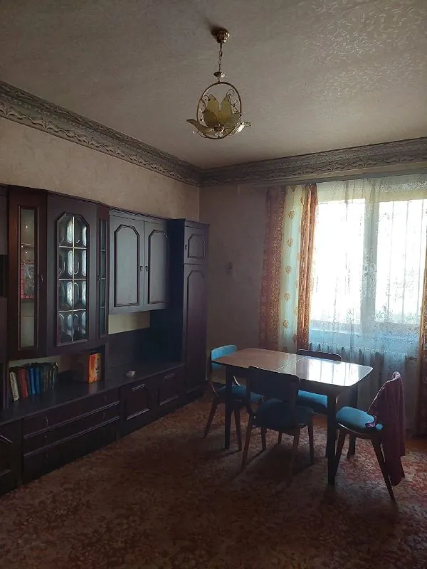 🅰️🅰️🅰️🅰️🅰️🅰️

Срочно продам 2к. Кв

📍Г. Макеевка, горняцкий район, ост. Школа. Ул. Сусанина (напротив "шинок")

1/2, Не угловая, (как вариант, очень удобно под бизнес, проходное место)
✅Пластиковые окна (профиль коричневый, под дерево)
✅На окнах решётки
✅Комнаты раздельные, санузел раздельный. Перед подъездом сарай на одну комнату с погребом. В шаговой доступности, садик, школа, больница, магазины, остановка.

Документы полностью готовы к продаже. Вышлю больше фото.

1900000Р + торг

+79493823418 Инна - фотография - 1
