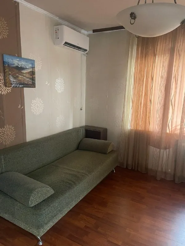‼️Продажа квартиры‼️
🏡Продаётся 1-однокомнатная квартира ворошиловский р-н
🗺Г. Донецк днр ул.50-летия ссср 99
✅Этажность–6/9 жилого дома
✅Есть вода и бойлер застекленный балкон, окна пластиковые
✅Вся мебель и бытовая техника остаётся
✅В квартире поменяны все инженерные коммуникации
✅Рядом школа, детский садик, магазины, набережная
🧾Документы готовы
🔥Собственник
💴Цена: 4🍋600.000 рублей
☎️+7(949) 317-20-46 Алла
Недвижимость днр - фотография - 4