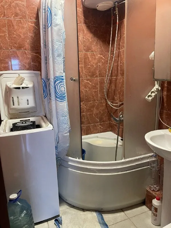 ‼️Продажа квартиры‼️
🏡Продаётся 1-однокомнатная квартира ворошиловский р-н
🗺Г. Донецк днр ул.50-летия ссср 99
✅Этажность–6/9 жилого дома
✅Есть вода и бойлер застекленный балкон, окна пластиковые
✅Вся мебель и бытовая техника остаётся
✅В квартире поменяны все инженерные коммуникации
✅Рядом школа, детский садик, магазины, набережная
🧾Документы готовы
🔥Собственник
💴Цена: 4🍋600.000 рублей
☎️+7(949) 317-20-46 Алла
Недвижимость днр - фотография - 9