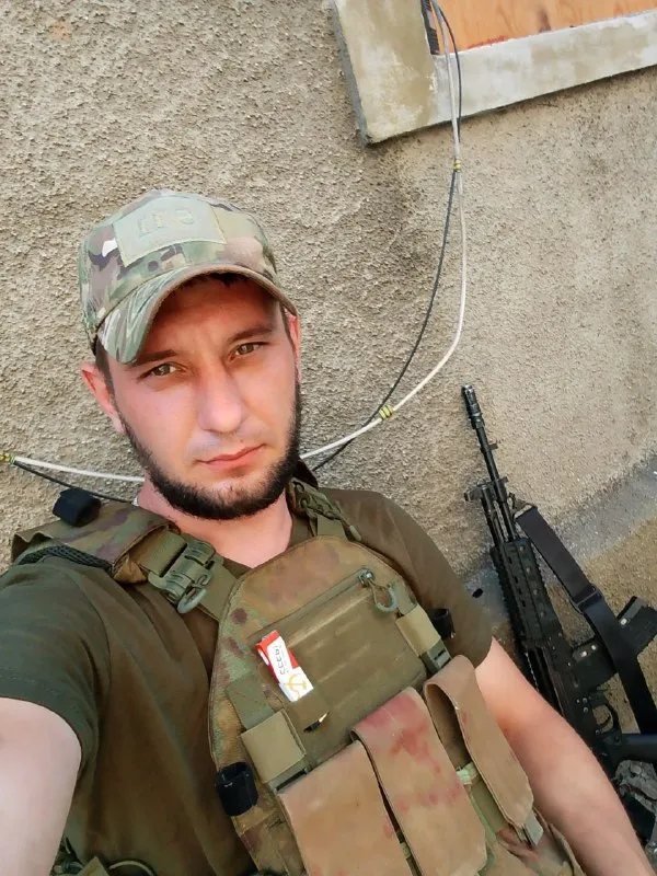 Помогите 🆘 найти человека❗️
Назаров сергей юрьевич

Недавно снял квартиру в донецке

Возможно кто то из риэлторов, либо собственников сдал жилье

Если владеете какой либо информацией обращайтесь пожалуйста по номеру телефона

+79498082877 Дмитрий - фотография - 1
