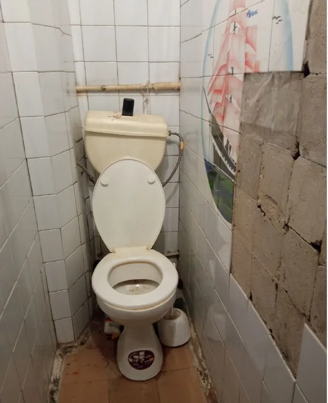 ‼️Продажа квартиры‼️
🏡Продается 2-двукомнатная квартира в центре города
🗺Г. Харцызск днр
✅Ориентир - магазин «ирис», ош№1
✅Этажность–1/5 жилого дома
✅Общая площадь–47.8 м2
✅С/у раздельный
✅Развитая инфраструктура, в шаговой доступности школа, садик, магазины, аптеки, гос. Учреждения
✅Под ремонт
🔥Собственник
💴Цена: 2🍋600 000 руб
Возможен торг‼️
☎За более подробной информацией обращаться по
📞Телефону +7(949) 430-29-17
📨Подписаться - фотография - 6