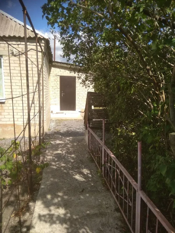 ‼️Продажа дома‼️

🏡Продам дом от собственника
🗺Г. Моспино днр, бирюки, пролетарский р-н, центр поселка ул. Менделеева

✅Дом под ремонт, 10 соток земли
✅Огород и дом 58.5 м2 общая площадь

3-Ри жилых комнаты, туалет, ванная, печное отопление во дворе бассейн-5 куб
🧾Документы в росреестре готовы
✅Прописан 1 человек
Стоят счетчики

💴Цена: 2🍋000.000 рублей
☎️Тел: +7(949) 328-83-05

📨Подписаться - фотография - 4