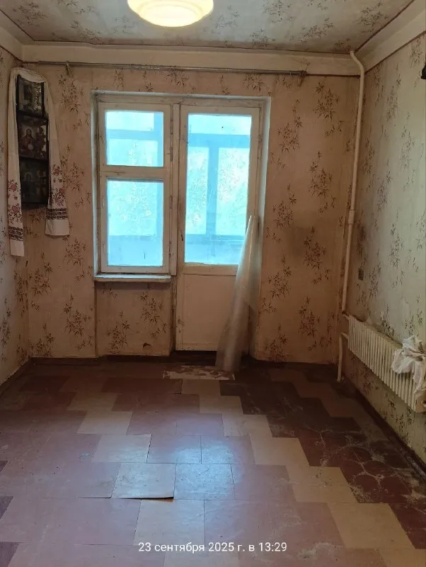 👇Продам 2х комнатную квартиру (комнаты раздельные) на текстильщике (ул. Островского, ориентир амбулатория №3). 2/10-ти этажного. Выход на балкон из 2х комнат. Квартира под ремонт. Цена 3 200 000руб. Ан анна + 7 949 470 04 83 (феникс), +7 949 796 89 69 (миранда). - фотография - 2