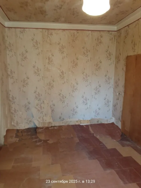 👇Продам 2х комнатную квартиру (комнаты раздельные) на текстильщике (ул. Островского, ориентир амбулатория №3). 2/10-ти этажного. Выход на балкон из 2х комнат. Квартира под ремонт. Цена 3 200 000руб. Ан анна + 7 949 470 04 83 (феникс), +7 949 796 89 69 (миранда). - фотография - 3
