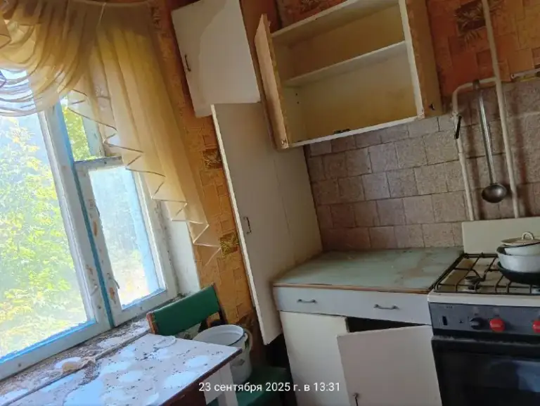 👇Продам 2х комнатную квартиру (комнаты раздельные) на текстильщике (ул. Островского, ориентир амбулатория №3). 2/10-ти этажного. Выход на балкон из 2х комнат. Квартира под ремонт. Цена 3 200 000руб. Ан анна + 7 949 470 04 83 (феникс), +7 949 796 89 69 (миранда). - фотография - 5