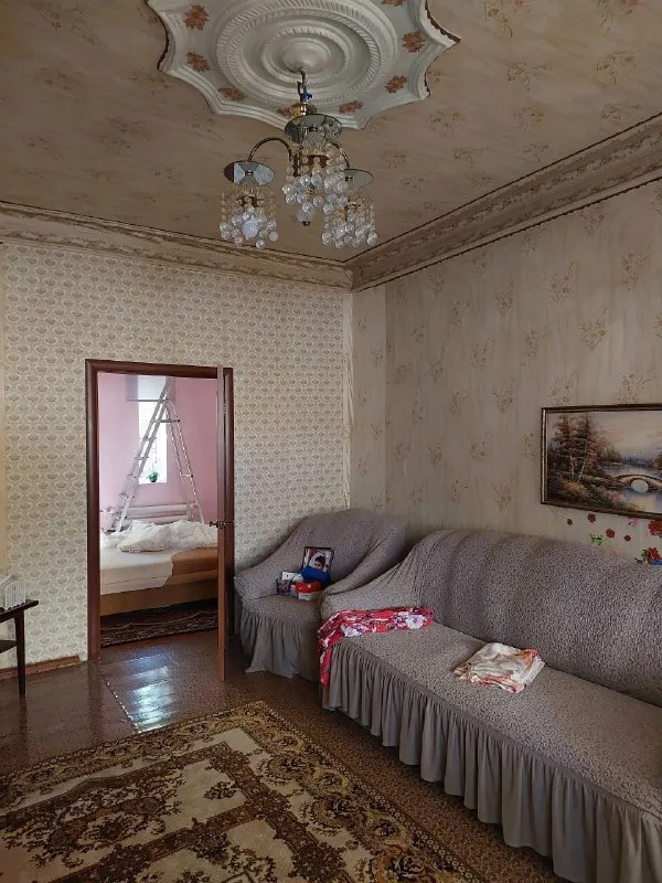 Срочно продам 2 дома на участке

🌇Макеевка, центрально-городской район, 28 линия, ул. Горького 📍

🔹Участок земли 7/100.
🔹Отличная улица, полностью вся асфальтированная
🔹На участке находятся 2 газифицированых дома
🔹Один 90м², второй 65м². Пластиковые окна.
🔹Дом 90м²: 5 жилых комнат, + санузел, кухня.
🔹Дом 65м²: 3 жилые комнаты, +кухня.
🔹В шаговой доступности школа, садик, больница, рынок, остановка.

❗️Долгов и прописаных нет

💰 Цена 6 700 000р
+ Торг уместен

Все детали по телефону, вышлю много фото:
📲☎️+79493823418 Инна

Подписаться | дать объявление - фотография - 7
