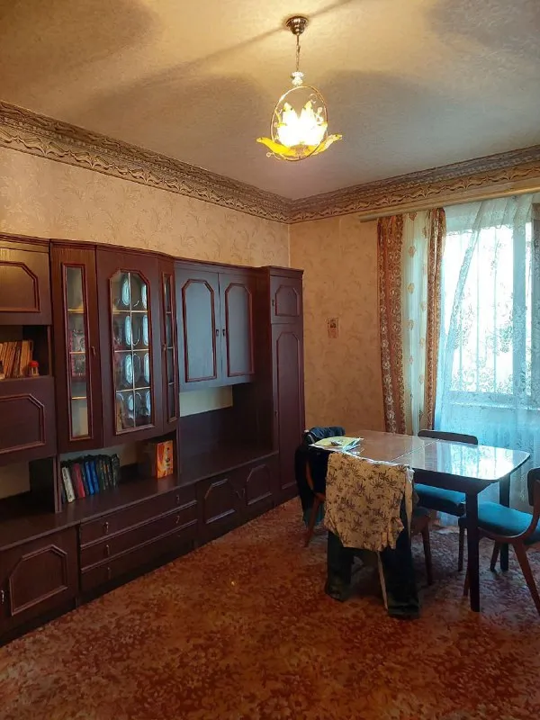 Продам двухкомнатную квартиру
🌇Г. Макеевка, горняцкий район, ост. Школа. Ул. Сусанина (напротив "шинок")📍
🔹1/2, Не угловая, (как вариант, очень удобно под бизнес, проходное место)
🔹Пластиковые окна (профиль коричневый, под дерево). На окнах решётки. Комнаты раздельные, санузел раздельный
🔹Перед подъездом сарай на одну комнату с погребом
🔹В шаговой доступности, садик, школа, больница, магазины, остановка.
📑Документы полностью готовы к продаже. Вышлю больше фото.
💰Цена 1 900 000 ₽ + торг
📲☎️ +79493823418 Инна
Подписаться | дать объявление - фотография - 5