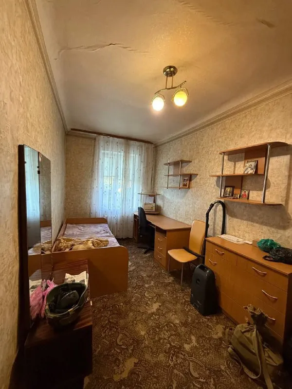 Продам 3х-комнатную квартиру
Продажа от собственника❗️

🌇В г. Донецке, куйбышевский район, (азотный). 📍

✅2Й этаж двухэтажного дома,
💦Вода по графику хорошим напором.
✅Вся мебель и техника остаётся в доме.
✅Рядом рынок, магазины и супермаркет «молоко», школа, спортивная площадка, остановка общественного транспорта.
🚫Прописанных и долгов нет.

📑Документы готовы.
Быстрая сделка.
💰Цена 4.1 млн. ₽, быстрому покупателю небольшой торг.
(Продажа от собственника)

📲☎️+7 (949) 371-30-57
📲☎️+7 (949) 533-45-17

Подписаться | дать объявление - фотография - 6