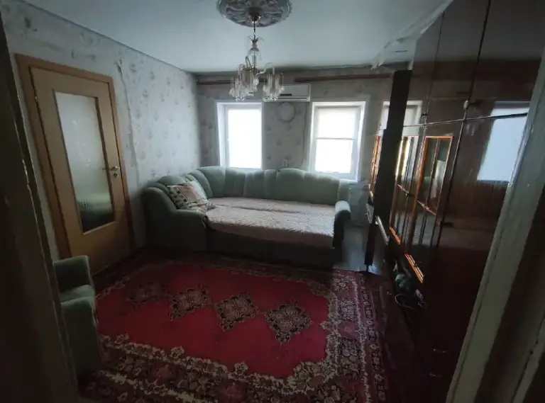 ‼️Продажа дома‼️

🏡Продаётся дом от собственника🗺г. Харцызск днр ул. Серова

✅В доме четыре комнаты, гардеробная, большой коридор, большая кухня, ванная комната, кладовая и котельная
Земля не приватизирована
🏡На участке гараж, сарай из шлакоблока, колодец с технической водой, сливная яма,
Окна пластиковые
✅Газовое отопление двухконтурный итальянский котел бакси
✅Пластиковые трубы алюминиевые батареи
✅Межкомнатные двери установлены
✅Внутри под ремонт, 150 метров хотьбы до ставка с рыбой
🔥Собственник

💴Цена: 3🍋000.000 рублей
📞Звонить на номер;
☎️+7(949) 356-89-97

📨Подписаться - фотография - 7