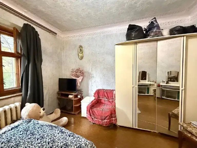 Цена снижена до 4,1 млн. Руб.

Продам 3-х комнатную квартиру

🌇В куйбышевском районе донецка. (ор-р площадь бакинских комиссаров)📍

✅Площадь квартиры 69,3 м. Кв. , этаж 1/2, раздельная планировка, раздельный с/у, жилое состояние, окна мп.
🎁Мебель остается как на фото. Ухоженная территория дома.  

👍Расположен дом в районе с развитой инфраструктурой - школы, учебные заведения, магазины, транспортная развязка, пять минут до площади бакинских комиссаров.

❗️Документы готовы, прописанных нет.

💰Стоимость 4,1 млн. Руб. Вместо 4,5 млн. Руб.
Реальному покупателю торг!

📲☎️+79495685261 /
📲☎️+79515086406
Telegram / whatsapp
С уважением, софья ан «21 век»

Подписаться | дать объявление - фотография - 2