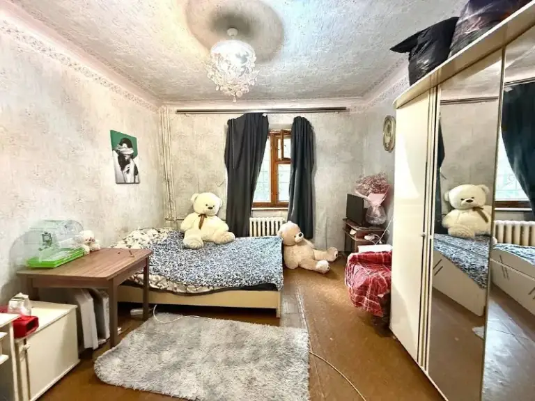 Цена снижена до 4,1 млн. Руб.

Продам 3-х комнатную квартиру

🌇В куйбышевском районе донецка. (ор-р площадь бакинских комиссаров)📍

✅Площадь квартиры 69,3 м. Кв. , этаж 1/2, раздельная планировка, раздельный с/у, жилое состояние, окна мп.
🎁Мебель остается как на фото. Ухоженная территория дома.  

👍Расположен дом в районе с развитой инфраструктурой - школы, учебные заведения, магазины, транспортная развязка, пять минут до площади бакинских комиссаров.

❗️Документы готовы, прописанных нет.

💰Стоимость 4,1 млн. Руб. Вместо 4,5 млн. Руб.
Реальному покупателю торг!

📲☎️+79495685261 /
📲☎️+79515086406
Telegram / whatsapp
С уважением, софья ан «21 век»

Подписаться | дать объявление - фотография - 3
