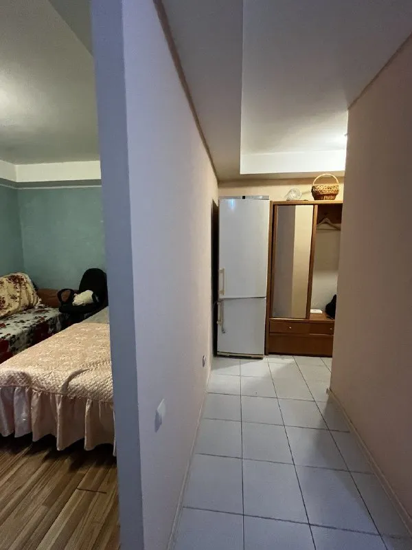 ‼️🏠‼️Продажа комн набережная ворошиловский район донецк‼️🏠‼️
🏡Продам квартиру ориентир ресторан «ракушка» в жилом состоянии общая s - 30,2 m2, жилая - 15 m2, кухня - 7,9 m2. Мпокна, балкон застеклен, окна выходят на набережную
✅Кальмиус.
Не угловая.
✅Средний/5 этажа.
Санузел совмещен, кафель.
💴Цена: 4🍋500 000₽ рублей
Торг.
☎️☎️☎️ +7(949)419-42-08 Ан
📨Подписаться - фотография - 3