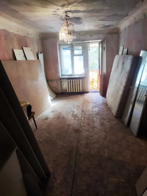‼️Продажа квартиры‼️

🏡Продаётся двухкомнатная квартира г. Донецк днр киевский р-н ул. Челюскинцев, ориентир краеведческий музей

✅Этажность–4/5 жилого дома
✅Общая площадь–44.3 м2
✅Жилая–31 м2
✅Кухня–5.5 м2

✅Квартира не угловая
Газовая колонка
Квартира под ремонт
✅Рядом остановка общественного транспорта, магазин арбат, супермаркет молоко, школа №54, детский садик, больница
🧾Документы готовы
🔥Собственник

💴Цена: 3🍋800.000 руб
☎️+7(949) 398-78-21 Марина

📨Подписаться - фотография - 4