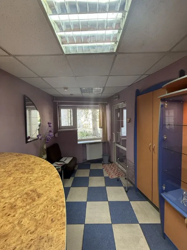 Продажа помещения 100 м² с индивидуальным отоплением

🌇Донецк, киевский район, ул. Артема. Ориентир шахтёрская площадь, маяк📍

✅В продаже помещение,100м², просторная планировка — идеальное решение для различных видов деятельности.
✅Отличное состояние
✅Индивидуальное газовое отопление — существенная экономия на коммунальных платежах!!!
✅Установлена охранно- пожарная система сигнализации.
✅Отдельный вход.
✅Планировка  продумана для комфортного размещения рабочих мест.
✅Полная сантехническая разводка: вода выведена во все необходимые зоны помещения  ❗️это помещение идеальное решение для разных сфер деятельности.

💰Цена 10 000 000 ₽
Возможен торг с реальным покупателем. Быстрый выход на сделку.
📲☎️+79496399730 Ан

Подписаться | дать объявление - фотография - 7
