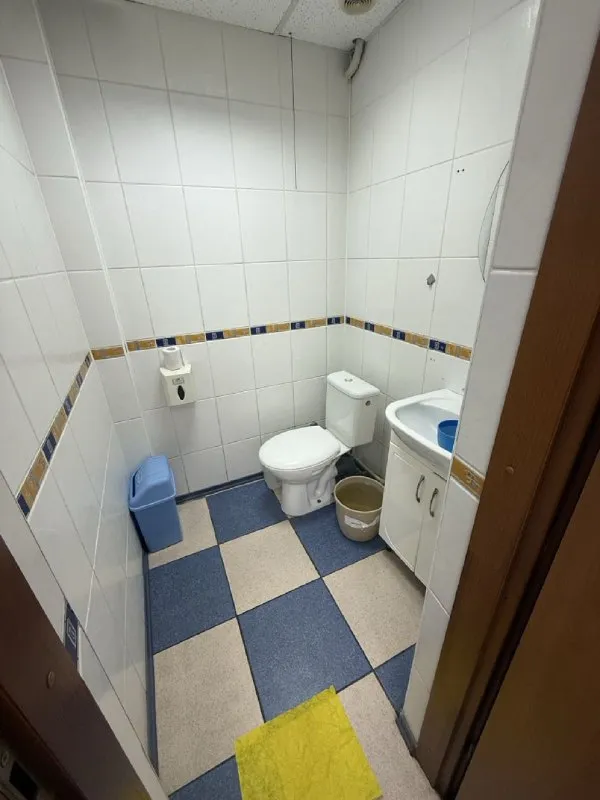 Продажа помещения 100 м² с индивидуальным отоплением

🌇Донецк, киевский район, ул. Артема. Ориентир шахтёрская площадь, маяк📍

✅В продаже помещение,100м², просторная планировка — идеальное решение для различных видов деятельности.
✅Отличное состояние
✅Индивидуальное газовое отопление — существенная экономия на коммунальных платежах!!!
✅Установлена охранно- пожарная система сигнализации.
✅Отдельный вход.
✅Планировка  продумана для комфортного размещения рабочих мест.
✅Полная сантехническая разводка: вода выведена во все необходимые зоны помещения  ❗️это помещение идеальное решение для разных сфер деятельности.

💰Цена 10 000 000 ₽
Возможен торг с реальным покупателем. Быстрый выход на сделку.
📲☎️+79496399730 Ан

Подписаться | дать объявление - фотография - 8