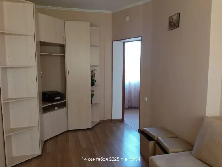 Продам двух этажную приватизированную дачу

🌇Ориентир караванная (авдотьино), ликероводочный завод📍

💦Скважина.
✅Современная дача с хорошим ремонтом и современной мебелью.

На 1м этаже кухня-гостиная и сан. Узел (просторный), коридор. На 2м этаже – две изолированные спальни и балкон. Участок 5.2 сотки (приватизирован).
🍖Мангальная зона, уличный душ и туалет, хоз. Блок.
✅Забор по периметру, заезд во двор.
🚌Рядом остановка транспорта – 51 автобус.

💰Цена 3 500 000руб. Торг.

📲☎️+7 949 470 04 83 (Феникс),
📲☎️+7 949 796 89 69 (Миранда).
Ан анна

Подписаться | дать объявление - фотография - 5