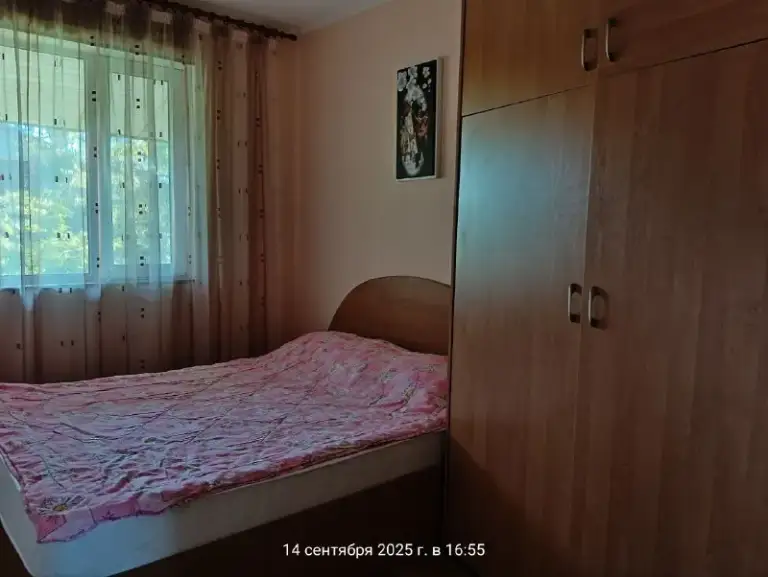 Продам двух этажную приватизированную дачу

🌇Ориентир караванная (авдотьино), ликероводочный завод📍

💦Скважина.
✅Современная дача с хорошим ремонтом и современной мебелью.

На 1м этаже кухня-гостиная и сан. Узел (просторный), коридор. На 2м этаже – две изолированные спальни и балкон. Участок 5.2 сотки (приватизирован).
🍖Мангальная зона, уличный душ и туалет, хоз. Блок.
✅Забор по периметру, заезд во двор.
🚌Рядом остановка транспорта – 51 автобус.

💰Цена 3 500 000руб. Торг.

📲☎️+7 949 470 04 83 (Феникс),
📲☎️+7 949 796 89 69 (Миранда).
Ан анна

Подписаться | дать объявление - фотография - 8