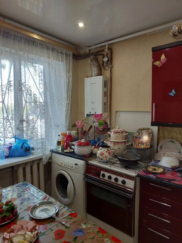🅰️🅰️🅰️🅰️🅰️🅰️

🅰️🅰️🅰️✅В квартире хорошее жилое состояние
✅Продажа с мебелью и бытовой техникой
✅В спальне большая кладовка

📍Отличное место
Остановка перед домом. Садик, магазины, школа в шаговой доступности. "галактика", рынок, площадь металлургов, "храм" - 4 остановки общественным транспортом

✅Документы полностью готовы к продаже. Прописаных нет. Долгов нет. Собственник на сделке.

💰💰💰2.200.000Р + торг

☎️☎️☎️ +79493823418 Инна - фотография - 5
