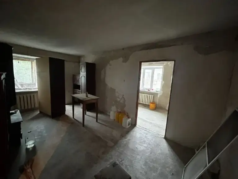 ‼️Продажа квартиры‼️

🏡Продам 2-двухкомнатную квартиру от собственника
🗺Г. Макеевка днр гвардейка, мкр-н восточный, ул. Токарева

✅Этажность–4/4 жилого дома

‼️Под ремонт‼️
Квартира угловая, крыша новая, окна новые м/п во всех комнатах, санузел совместный, газовая колонка, водонакопитель на 100л встроенный, батареи чугун, зимой в квартире тепло
🧾Документы рф готовы
🔥Собственник

💴Цена: 2🍋000.000 рублей
☎️+7(949) 359-82-91 Валерия

📨Подписаться - фотография - 2