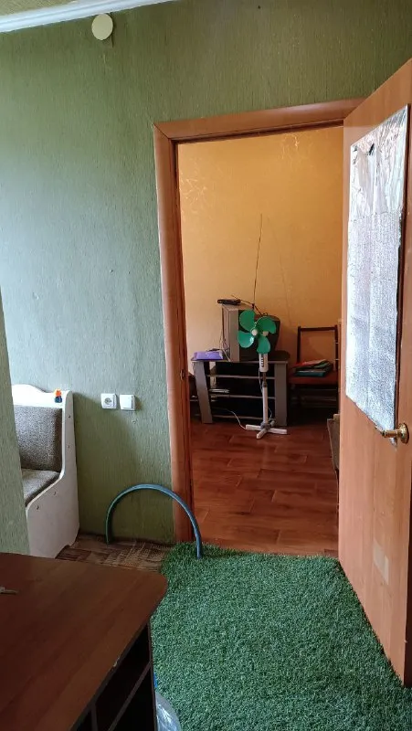 Продам 2-комнатную квартиру.
🌇Донецк, кировский р-н, ул. Красная заря.
❗2-Комнатная квартира в р-не маш. Завода.
❗Этажность 2/2, общая площадь 45 м2.
❗В квартире газ, индивидуальное отопление, пластиковые окна. Фото реальные.
❗Документы готовы.
❗💰Цена: 2 300 000р. + агентские
☎Тел: +79494706765 андрей ан
У нас большая база недвижимости, звоните и мы подберем идеальное жилье для вас! - фотография - 2
