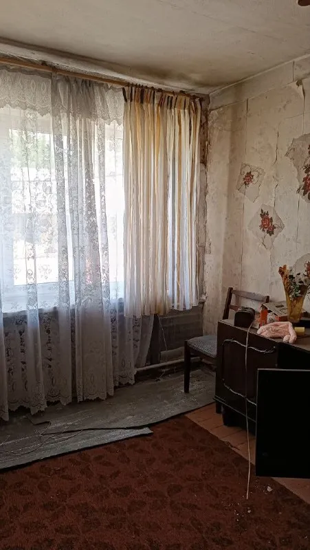 Продам 2-комнатную квартиру.
🌇Донецк, петровский р-н. Ул. Калиновского.
❗Этаж/этажность 2/2, общая площадь 43м2
❗Квартира под кап. Ремонт.
❗💰Цена 500 000 руб. + агентские.
☎Тел: +79494706765 андрей ан - фотография - 5