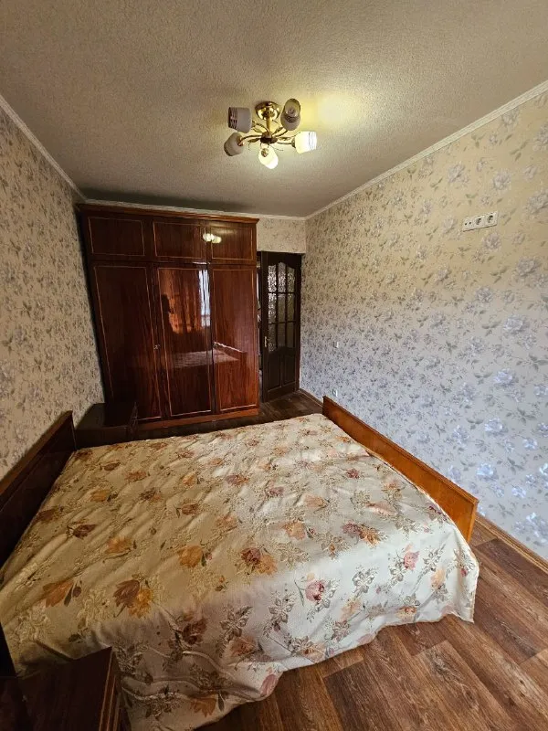 ‼️Продажа квартиры‼️

🏡Продаётся 3-трехкомнатная квартира🗺г. Донецк днр ворошиловский р-н, пр-кт комсомольский, район набережной, недалеко от площади ленина

✅Этажность–5/9 жилого дома
✅Общая площадь–65.1 м2
✅Кухня–10 м2

✅Комнаты раздельные, лоджия и балкон застеклены, две кладовые
✅В квартире и на лестничной площадке есть бойлер
✅Квартира продается с мебелью и техникой
✅Удобная транспортная развязка, рядом магазины, школа, детский сад
🧾Документы готовы
🔥Собственник

💴Цена: 8🍋700.000 рублей
☎️+7(949) 371-59-73

Недвижимость днр - фотография - 5