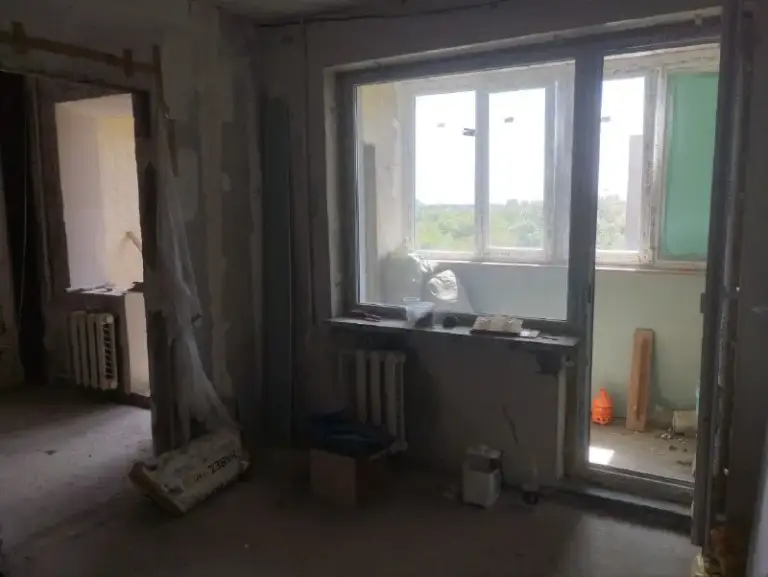 ‼️Продажа квартиры‼️

🏡Продажа 3-трехкомнатной квартиры от собственника без агенств
🗺Г. Донецк днр пролетарский р-н ул. Щетинина

✅Этажность–8/9 жилого дома
✅Общая площадь–69 м2

‼️Квартира под ремонт‼️
✅Вода доходит
Продажа со строй материалами ✅начальные работы сделаны новые окна и двери
✅В шаговой доступности садики и школа 124
🔥Собственник

💴Цена: 5🍋500.000 рублей
Торг‼️
📞Звоните
☎️+7(949) 333-45-12 Кристина

📨Подписаться - фотография - 4