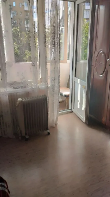 ‼️Продажа квартиры‼️

🏡Продажа однокомнатная квартира г. Донецк днр
🗺Пролетарский р-н ул. Щетинина

✅Этажность–4/9 жилого дома
✅Общая площадь–22.6 м2

✅Квартира не угловая
Вода по графику
Пластиковые окна, проводка заменена, балкон застекленный пластиковый, в ванной плитка, есть счетчики на воду
✅Санузел смежный
Есть небольшая кладовая, кондиционер, частично с мебелью
✅Рядом ас щетинина, школа, детский садик, магазины, рынок, отделение псб
🔥Собственник

💴Цена: 2🍋200.000 руб
☎️+7(949) 497-04-95

📨Подписаться - фотография - 2
