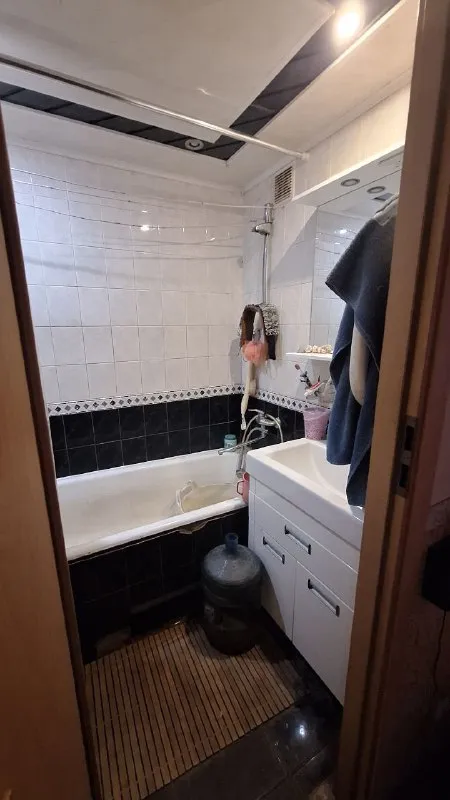 ‼️Продажа квартиры‼️

🏡Продажа комнатная квартира🗺г. Донецк днр будённовский р-н, мкр-н цветочный

✅Этажность–4/9 жилого дома

✅Комнаты раздельные, панорамный балкон
✅Детский садик, школа, всё в шаговой доступности
✅Мебель остаётся частично
🔥Собственник

💴Цена: 7🍋000.000 рублей
📞Подробности по тел;
☎️+7(949) 355-09-18

📨Подписаться - фотография - 8