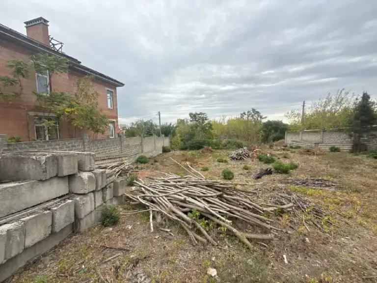 Продажа земельного участка
🌇Донецк, центр города, рядом отель прага - парк щербакова
Ул. Дубравная📍
🔥19 Соток земли
✅Рядом школа № 55
👍Идеально для семейной застройки или для постройки маленького коттеджного городка
✅Тихий безопасный район, с развитой инфраструктурой
✅Собственник в городе
📃Документы готовы к сделке - фотография - 5