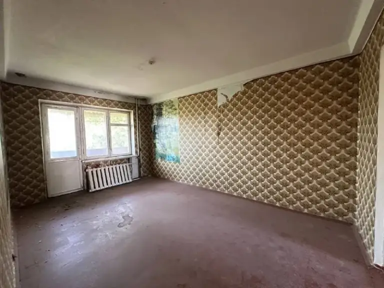 ‼️Продажа квартиры‼️

🏡Продажа от собственника 4-четырехкомнатная квартира г. Харцызск днр пгт. Горное

✅Этажность–4/5 жилого дома
✅Общая площадь–67 м2

✅С/у раздельный
✅Есть балкон и кладовая
✅В шаговой доступности школа, садик, магазины, аптека
✅Выполнен фасадный ремонт дома
✅Квартира под ремонт
🔥Собственник

💴Цена: 2🍋300.000 рублей
📲За более подробной информацией обращаться по телефону;
☎️+7(949) 430-29-17

📨Подписаться - фотография - 3
