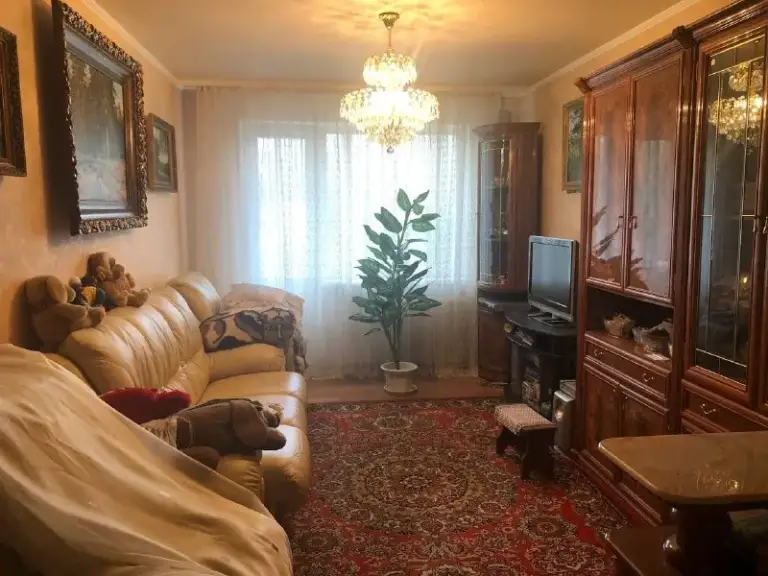 ‼️Продажа квартиры‼️

🏡Продам 4-четырехкомнатную квартиру г. Донецк днр
Куйбышевский р-н, ул куйбышева 209, мкр-н магистральный, рядом галактика и школа 51

✅В квартире сделан качественный ремонт
✅Мебель частично остается
Вода во время подачи идет
🔥Собственник

💴Цена: 8🍋3 рублей
📲Подробности по тел;
☎️+7(949) 385-93-57 Сергей

📨Подписаться - фотография - 4