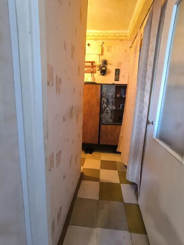 Срочная продажа!супер цена!продается 2х- комнатная квартира
Г. Харцызск, черёмушки, к-л юбилейный, район кинотеатра.
3Эт/5эт дома, общ. Пл. 44 м2,не угловая. Замечательная планировка, раздельные комнаты, большая кухня.
Квартира в очень хорошем жилом состоянии. Балкон остеклен м/ п окнами. Все коммуникации в рабочем состоянии. Вода по графику, доходит.
Отличное месторасположение. В шаговой доступности рынок, школа, садик, остановка.

Документы полностью готовы к сделке, никто не прописан.
Цена 2мл 600т₽. Торг
Тел: +7 949 36 18 519

▪️ Недвижимость большого харцызска 👈 подписаться
▪️ Разместить объявление
▪️ Обсудить - фотография - 6