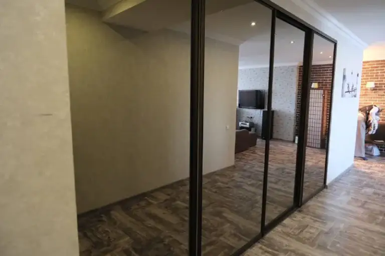 ‼️Аренда квартиры‼️

🏡Аренда квартиры г. Донецк днр киевский р-н 20-этажное здание.
Размер: 100м кв.
💴Цена: 75.000 рублей
✅Долгосрочная аренда.
Отличная квартира с красивым ремонтом для комфортного проживания, просторная и уютная.
✅Большой балкон с панормаными окнами — можно смотреть красивые закаты.
✅Есть всё необходимое для комфортного проживания.
Большая ванна 🛀 в ванной комнате.
✅Огромный шкаф для вашей одежды.
Просторный коридор.
Продуктовый магазин прямо в доме, очень удобно.
✅И кофейня с очень вкусным кофе.

✅Бак в процессе установки, вода будет каждый день👌🏻
📲Пишите и звоните, могу отправить видео из квартиры
🔥Собственник
☎️+79782928403

📨Подписаться - фотография - 8